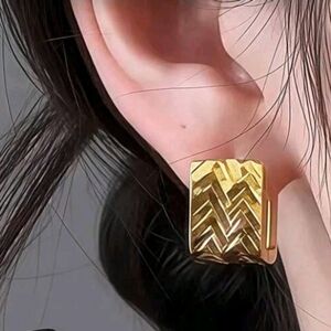 NEW! Geometric Square Chunky Wide Thick Textured Huggie Hoop Earrings